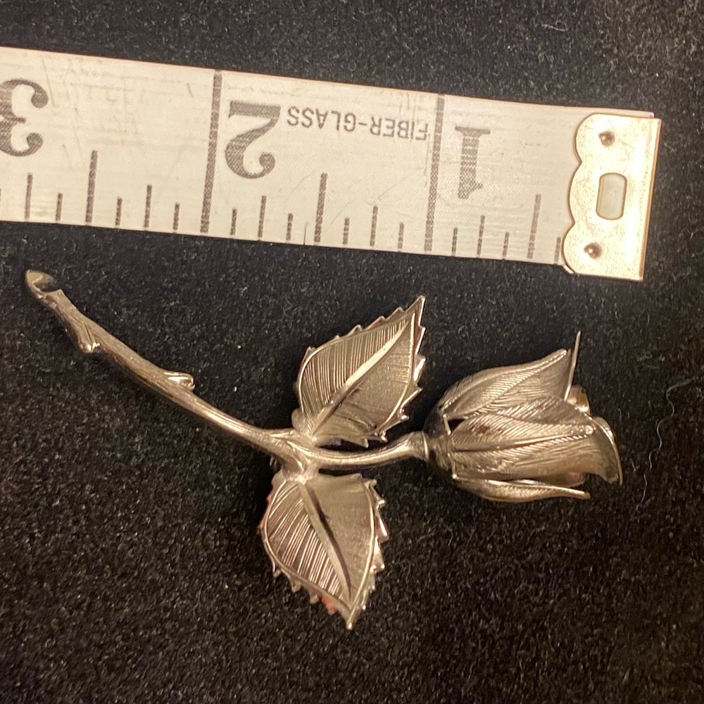 Vintage Silvertone Rosebud Brooch - Picture 8 of 8
